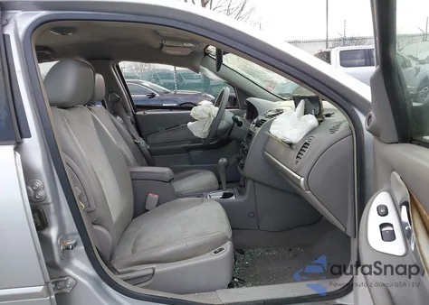 2005 Chevrolet Malibu Lt from USA, damaged, VIN 1G1ZU548X5F247905